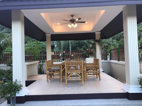 ORCHIDS POOL VILLAS KOH LANTA Villa in Sala Dan