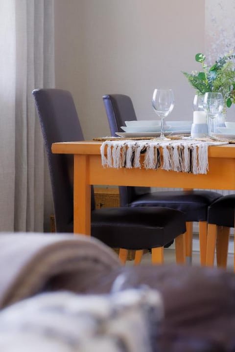 Amroth House Apartment in Cardiff