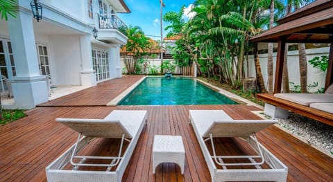 Kencana Villa Seminyak Hotel in North Kuta