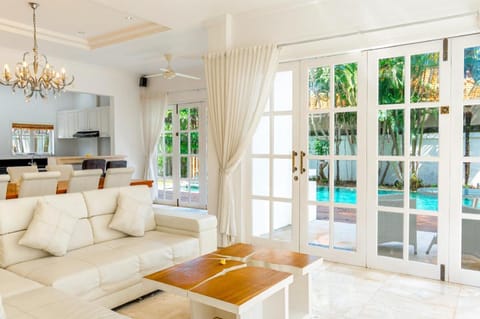 Kencana Villa Seminyak Hotel in North Kuta