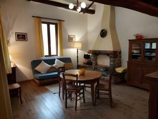 Les Copains à Bord - gîtes Vacation rental in Auvergne-Rhône-Alpes