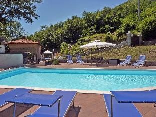 Villa in Pistoia with Heated Pool  Sauna Villa in Emilia-Romagna