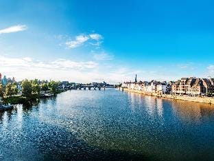 Stylish Villa w Sauna Garden Villa in Maastricht