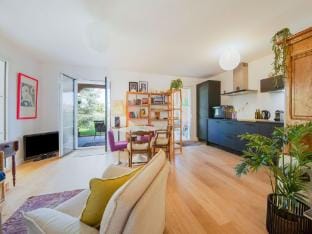 Apartment in Provence with Pool  Golf Apartment in Roquefort-les-Pins