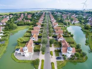 Villa near North Sea Beach in De Banjaard Villa in Kamperland