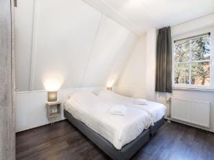 Bungalow near Breda  De Biesbosch Park Vacation rental in Oosterhout