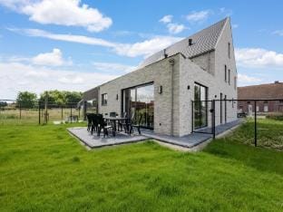 Modern holiday home in Ronse with garden Vacation rental in Flanders