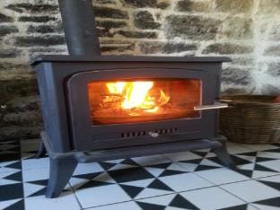 Cottage in Auvergne near Cascade Gour Vacation rental in Auvergne-Rhône-Alpes