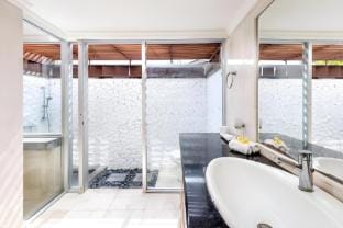 SixBedrooms Luxury Villa In Jimbaran  Villa in Kuta Selatan