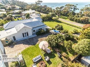 Bridport Beach House Vacation rental in Bridport