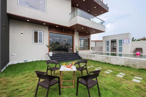 The Rose Gold by VEO - Part of StayVista Villa in Jaipur