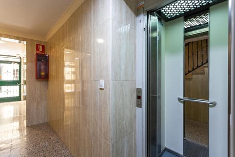 Pasaje Dolores Cerezo 2 bed Apartment in Malaga