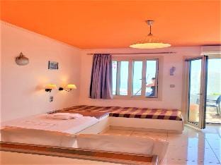 Beautiful and Spacious Room near Cretan Sea Apartment in Piskopiano