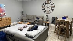 Luxury conversion with open plan living-Sleeps 4 Apartment in Wick