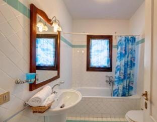 Charming Sea  Villas Villa sleeps 4 persons in  Child Apartment in Sardinia