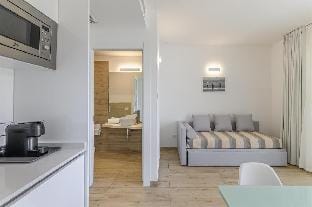 Stunning Capo Falcone Charming Apartments 1 Bedroom Apt sleeps 4  child Apartment in Stintino