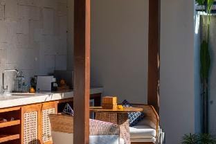 Royal 2 BR Villa wth Private Pool and jacuzzi#PS15 Villa in Ubud