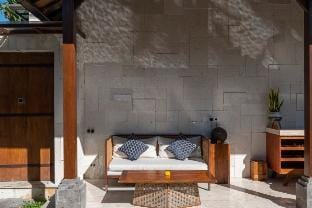 Royal 2 BR Villa wth Private Pool and jacuzzi#PS15 Villa in Ubud