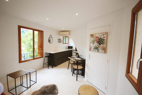 Studio - Confort - Climatisé - Le Refuge de Charles - Jardin Apartment in Île-de-France