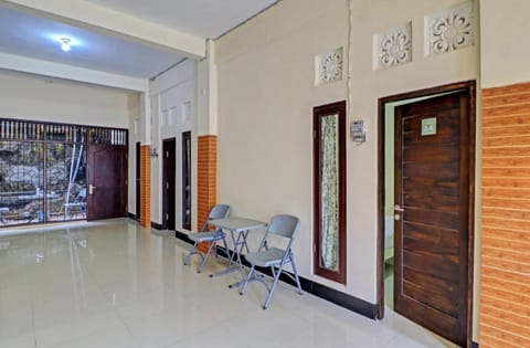 Holistic Stay Nusa dua Hotel in Kuta Selatan