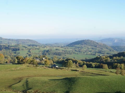 Holiday Home Saint-Beauzire near Pauillac Castle Vacation rental in Auvergne-Rhône-Alpes