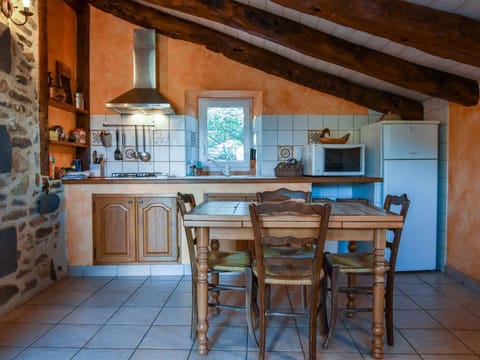 Holiday Home Saint-Beauzire near Pauillac Castle Vacation rental in Auvergne-Rhône-Alpes