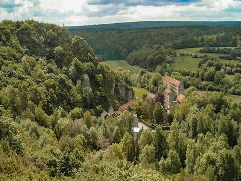 Cozy Chalet with barbecue Vacation rental in Wallonia, Belgium