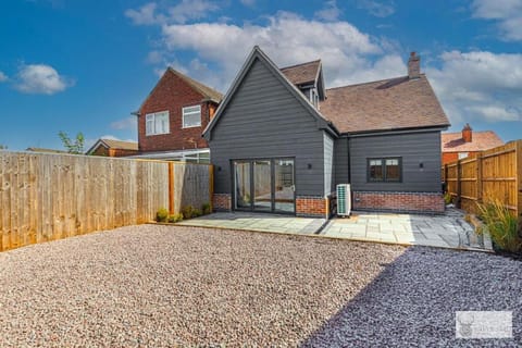 Silver Stag, Glamorous 5 BR House Vacation rental in South Derbyshire District
