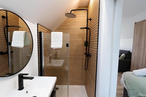 The Village at The Rocks - Luxury Glamping Resort Resort in Northern Ireland