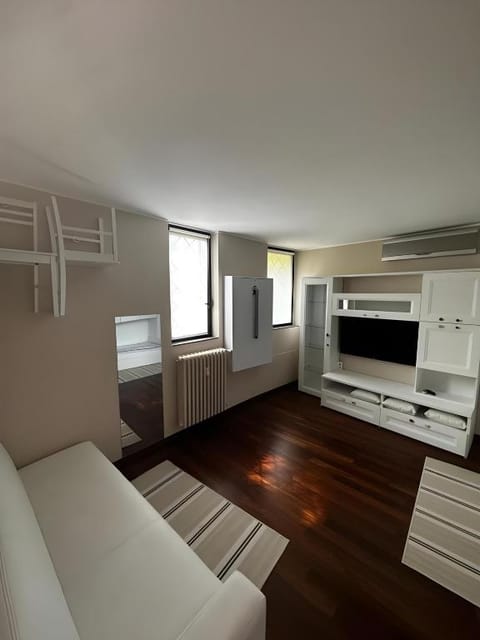 Tevere 20 House - Monolocale Apartment in Monza