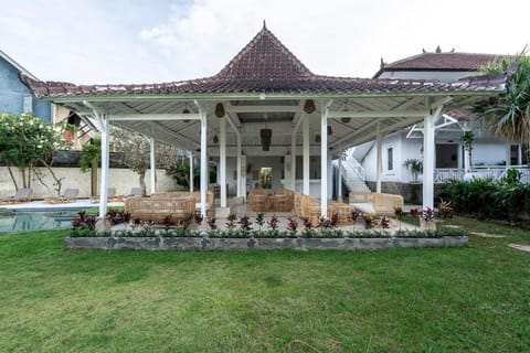 Isaiya Boutique Hotel (Room Enam) Villa in North Kuta