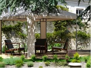 5 Grande Rue Bed and Breakfast in Centre-Val de Loire