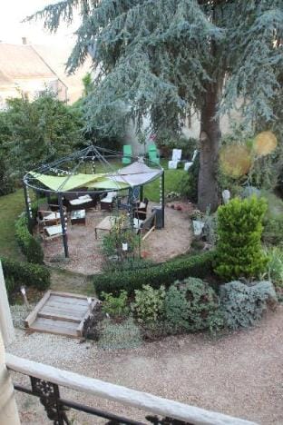 5 Grande Rue Bed and Breakfast in Centre-Val de Loire
