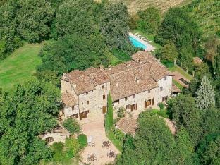Charming House in Tuscany with Pool Vacation rental in Umbria