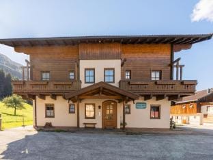 Chalet in Mittersill near Ski Slopes Apartment in Salzburgerland