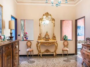 Elegant City-Centre Flat Apartment in Savona