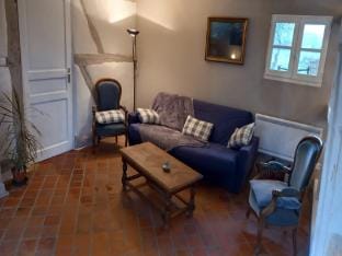 Character vacation home with garden Vacation rental in Bourgogne-Franche-Comté