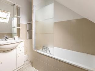 Sunlit Garden Escape Normandy Vacation rental in Normandy