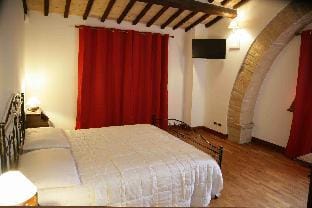 MAISON VANNINA  alloggio in un borgo del 1400 Vacation rental in Umbria