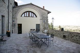MAISON VANNINA  alloggio in un borgo del 1400 Vacation rental in Umbria