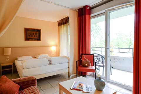 Adonis Divonne-Les-Bains Résidence Du Lac Hotel in Divonne-les-Bains