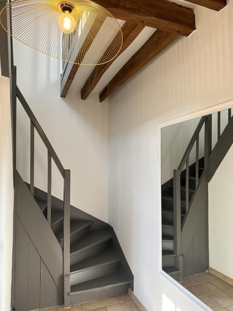 LES DOUVES, charmante dépendance du château Vacation rental in Île-de-France