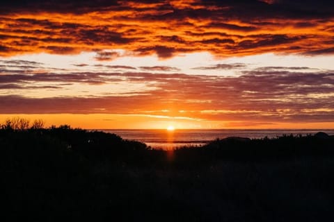 F o o t S t e p s t o R e d b i l l ~ Waterfront Vacation rental in Bicheno