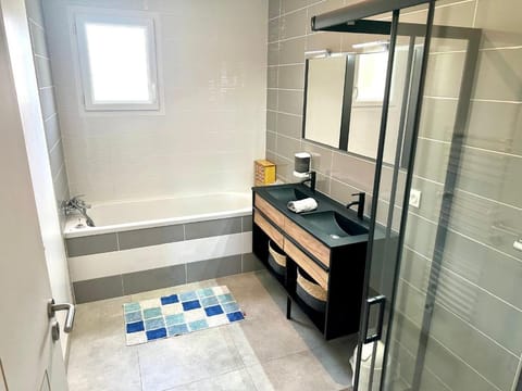 La Maison de Jade Hotel in Centre-Val de Loire