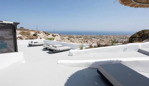 Aristofanis Sunrise Suite Apartment in Thera