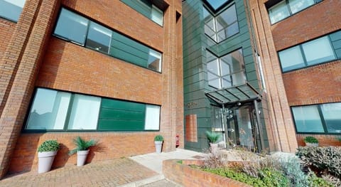 Luxury Apartment - Town Centre North Stevenage Apartment in Stevenage