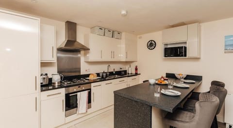 Henley town centre with parking - From £110 Per Night Apartment in Henley-on-Thames