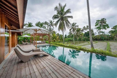 Entire 2 BR Private Pool Villa at Ubud Y025A Villa in Abiansemal