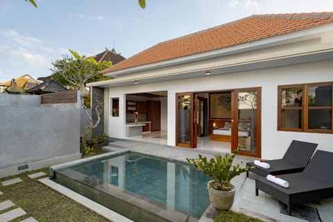 one bedroom honeymoon villa  Villa in Abiansemal