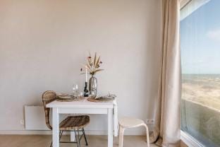 Modern studio with magnificent seaview Apartment in Koksijde
